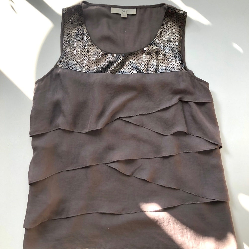 Loft sequence and ruffled top